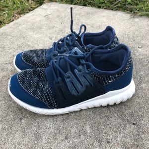 Boys size 2 Blue Adidas 💙